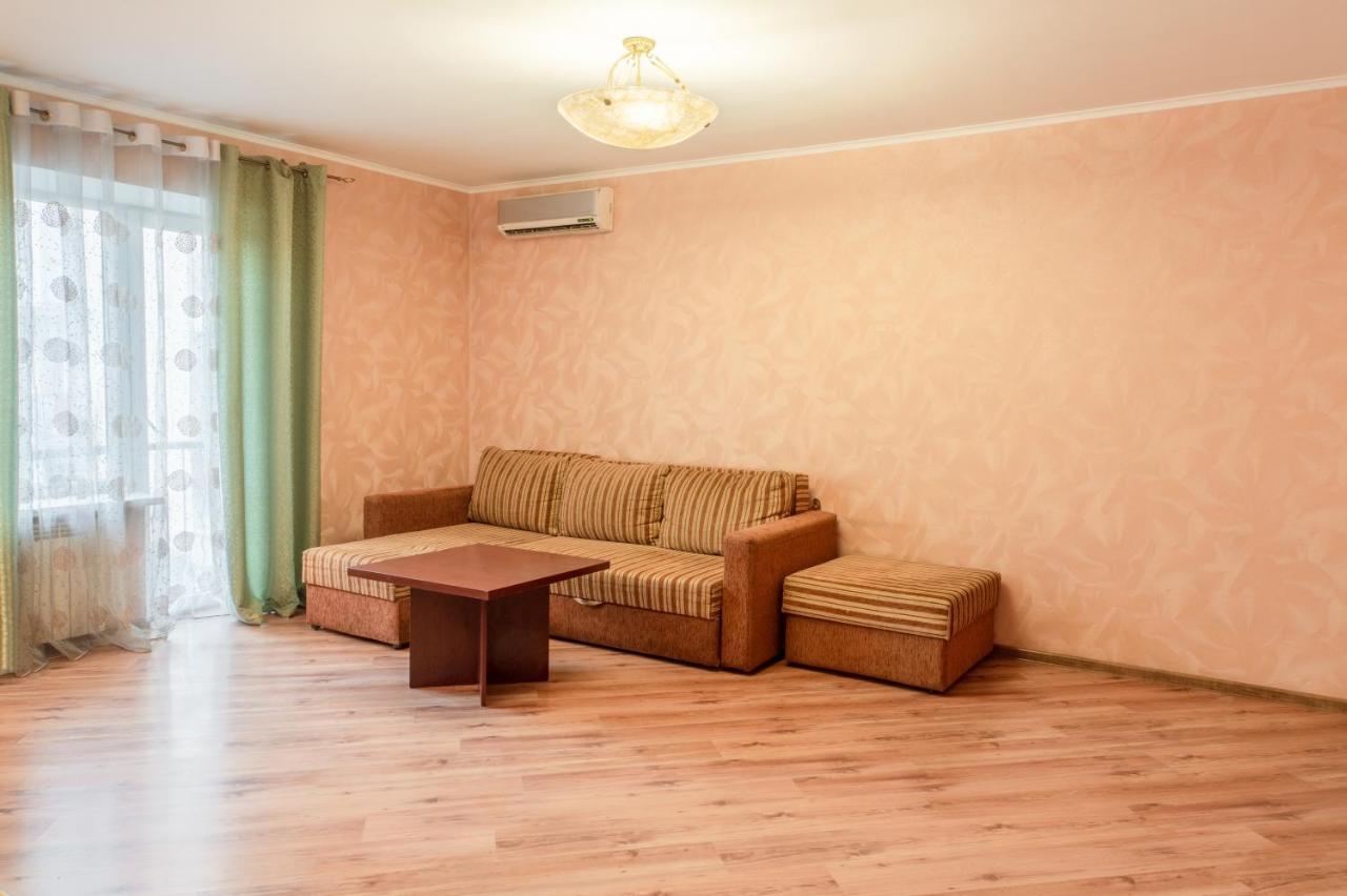 Apartment Triokhsviatytelskaya Street 3 Kiev Ngoại thất bức ảnh