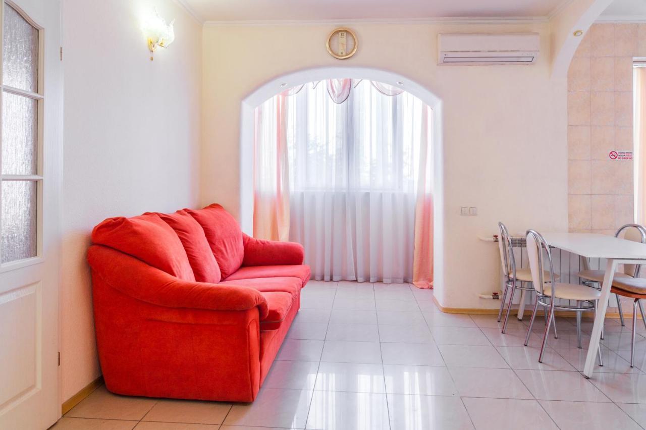 Apartment Triokhsviatytelskaya Street 3 Kiev Ngoại thất bức ảnh