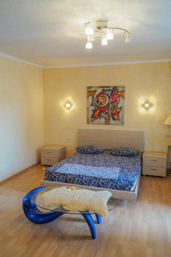 Apartment Triokhsviatytelskaya Street 3 Kiev Ngoại thất bức ảnh