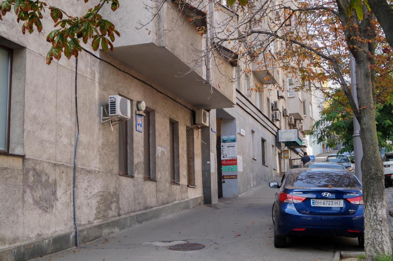 Apartment Triokhsviatytelskaya Street 3 Kiev Ngoại thất bức ảnh